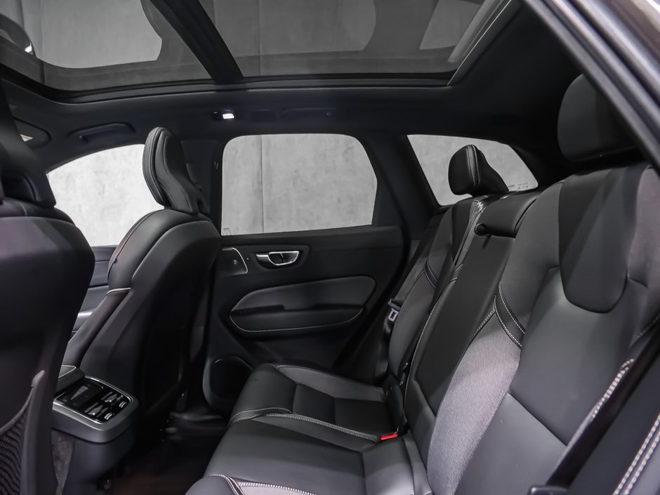 2022 Volvo XC60 B6 R-DESIGN CLIMATE-13