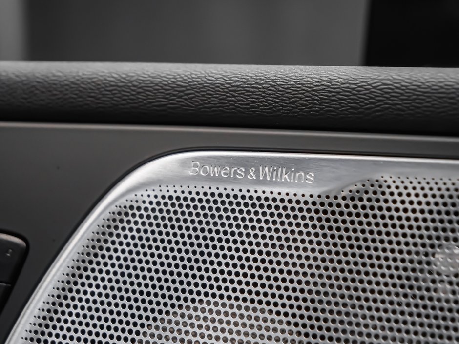 2022 Volvo XC60 B6 INSCRIPTION CLIMATE BOWERS & WILKINS-11
