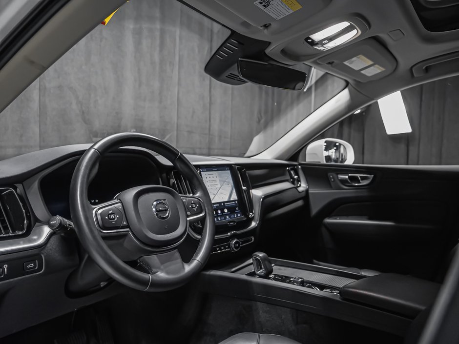 2022 Volvo XC60 B6 MOMENTUM CLIMATE-7