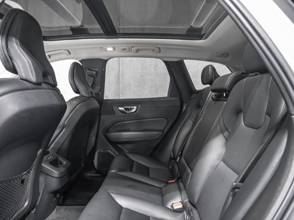 2022 Volvo XC60 B6 MOMENTUM CLIMATE-15