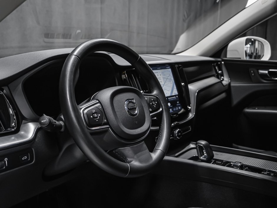 2022 Volvo XC60 B6 MOMENTUM CLIMATE-9