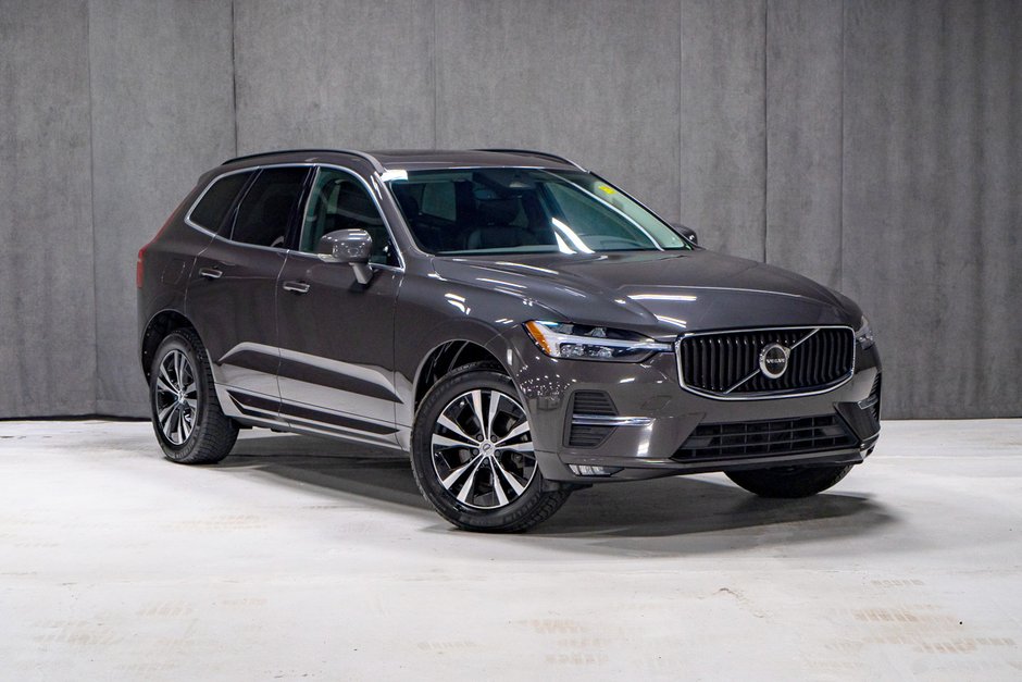 Volvo XC60 B5 MOMENTUM HARMAN KARDON 2022-1