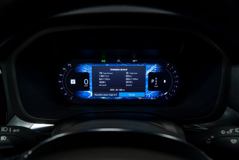 Volvo XC60 B5 MOMENTUM HARMAN KARDON 2022-16