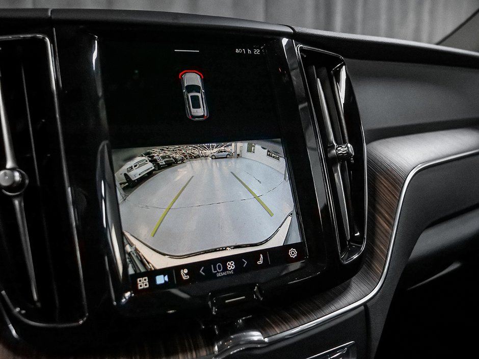2023 Volvo XC60 PLUS DARK THEME-15