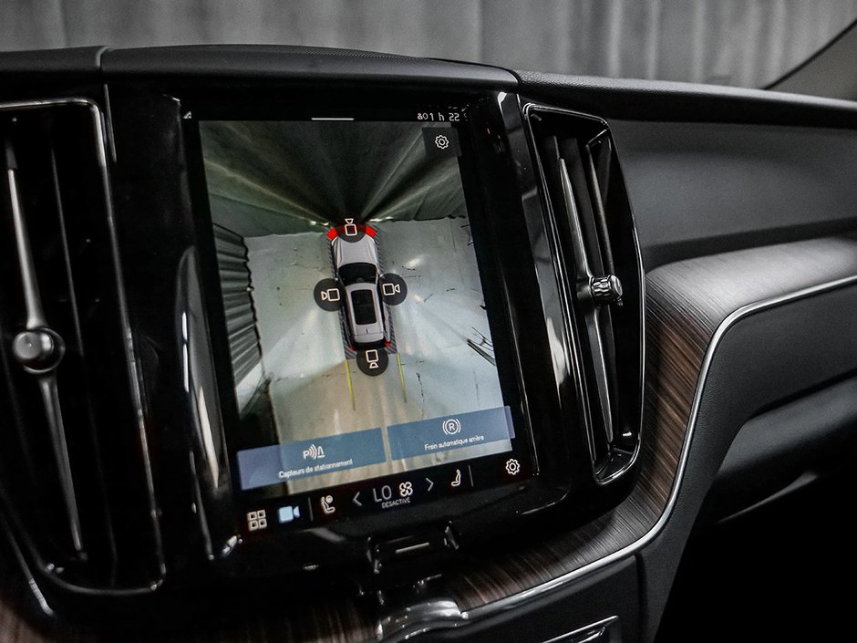 2023 Volvo XC60 PLUS DARK THEME-14