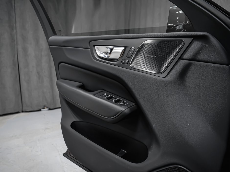 2023 Volvo XC60 B6 PLUS BRIGHT CLIMATE-9