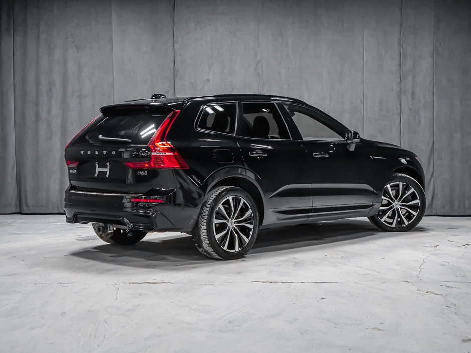 2023 Volvo XC60 Plus Dark Theme-2