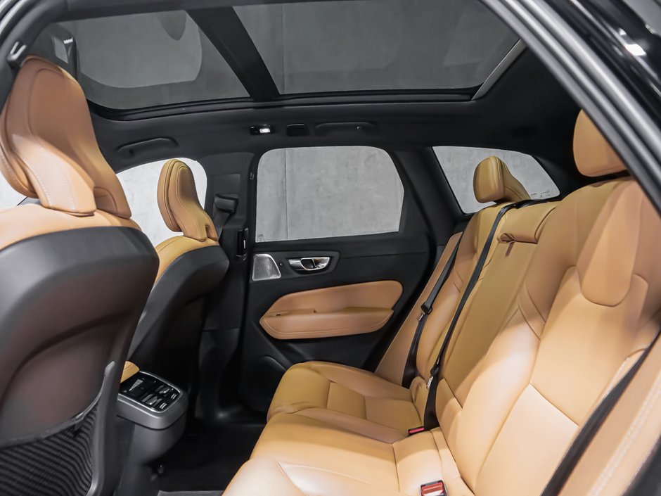 2023 Volvo XC60 B6 AWD ULTIMATE BRIGHT THEME-13