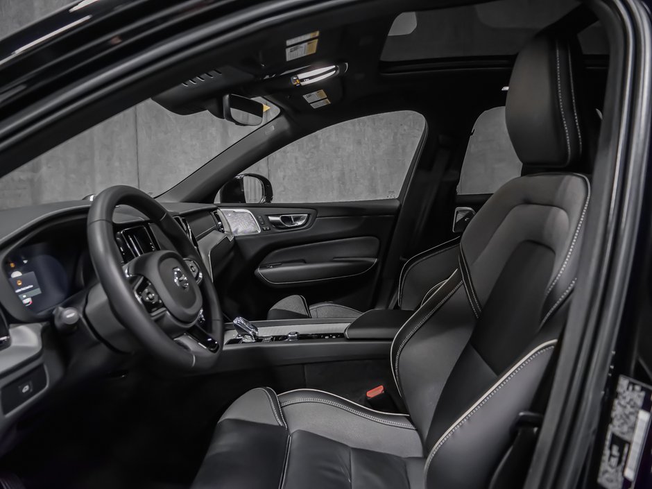 Volvo XC60 B6 ULTIMATE DARK 2023-12