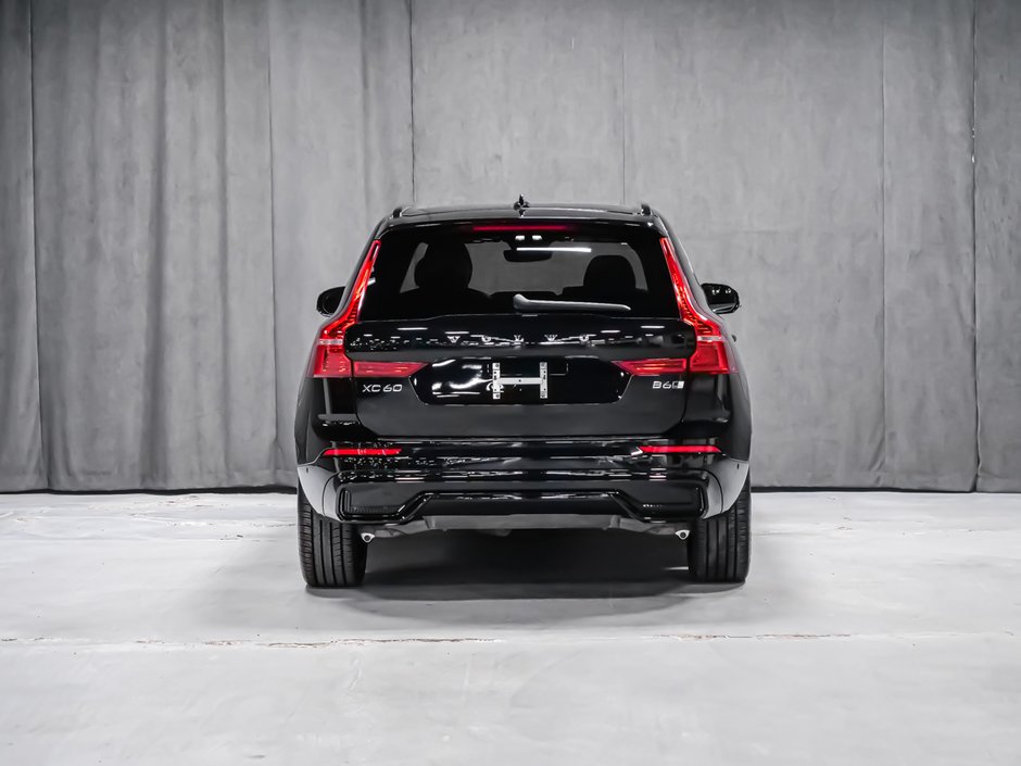 Volvo XC60 B6 ULTIMATE DARK 2023-4