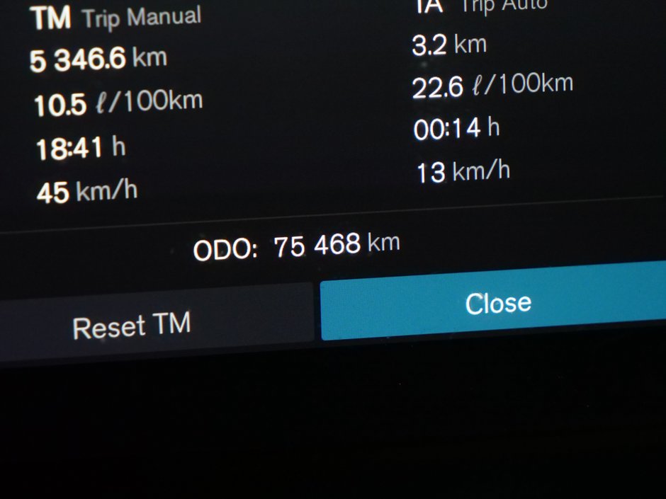2023 Volvo XC60 Ultimate Dark Theme-11