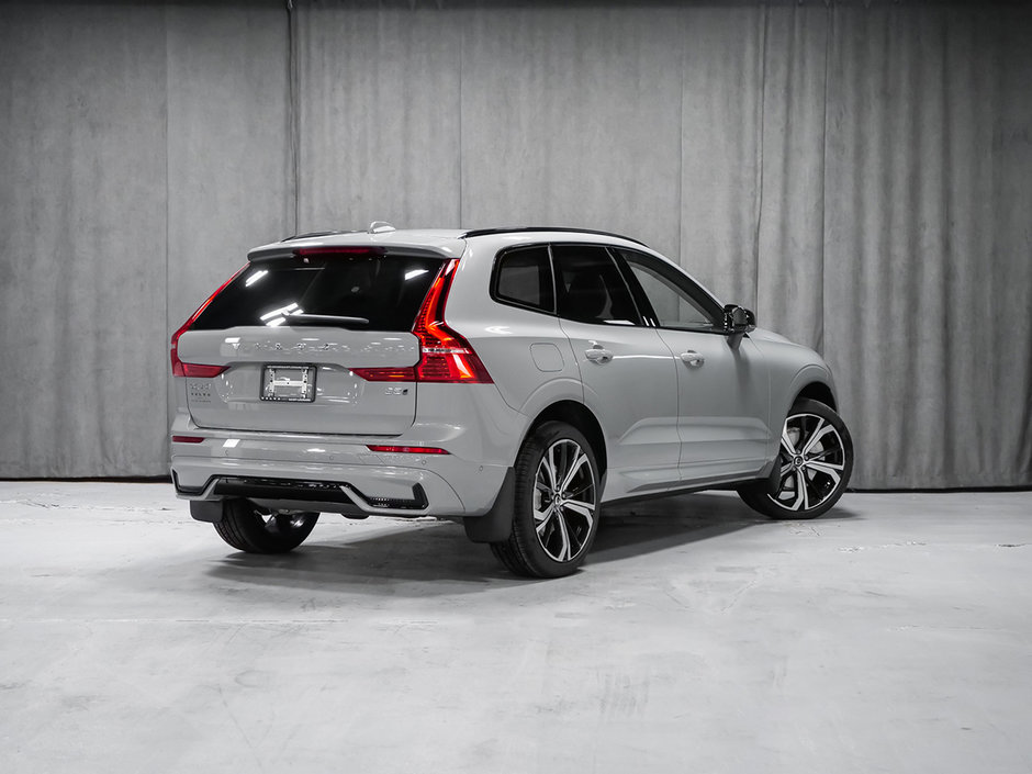 2024 Volvo XC60 ULTIMATE DARK THEME V24133 Volvo Cars Saint