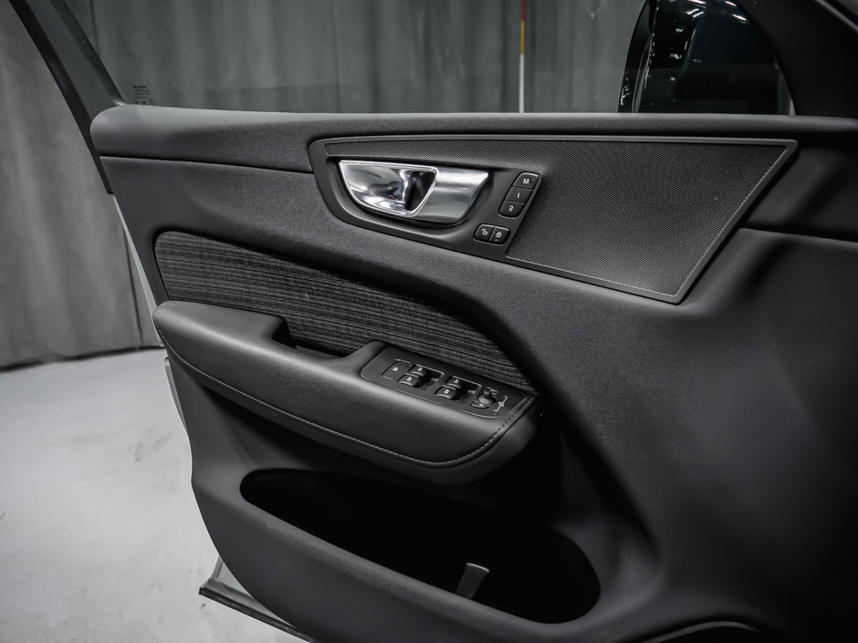 Volvo XC60 B5 CORE DARK CLIMATE 2024-9