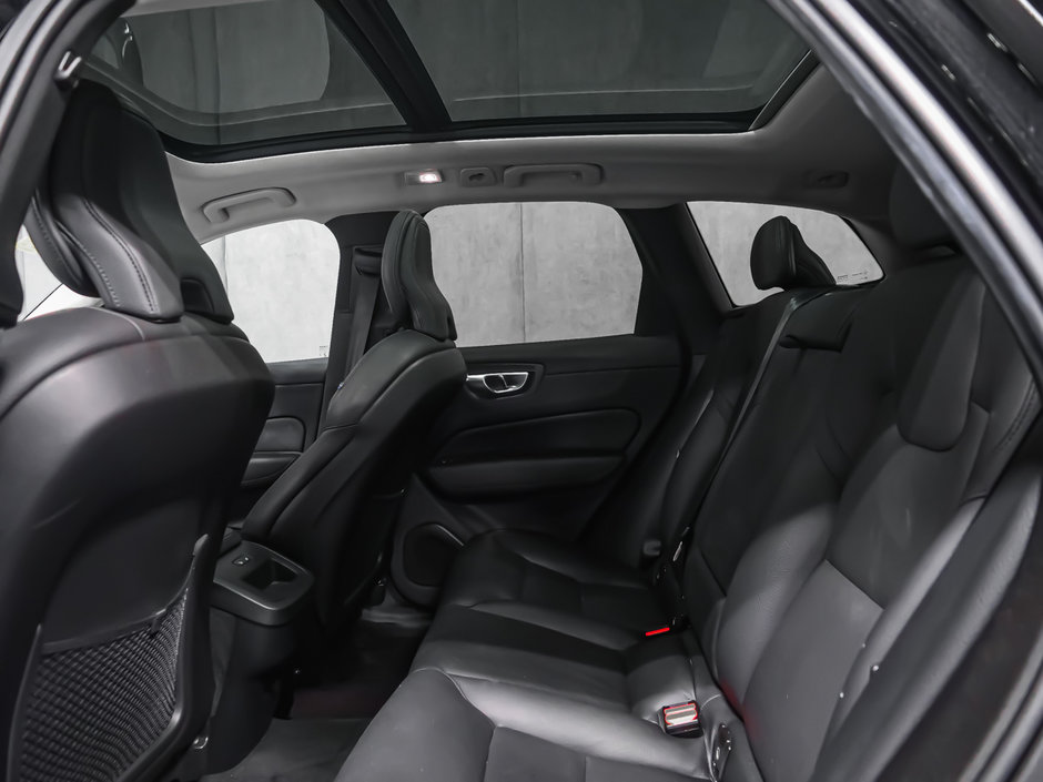 Volvo XC60 B5 PLUS DARK CLIMATE 2024-7