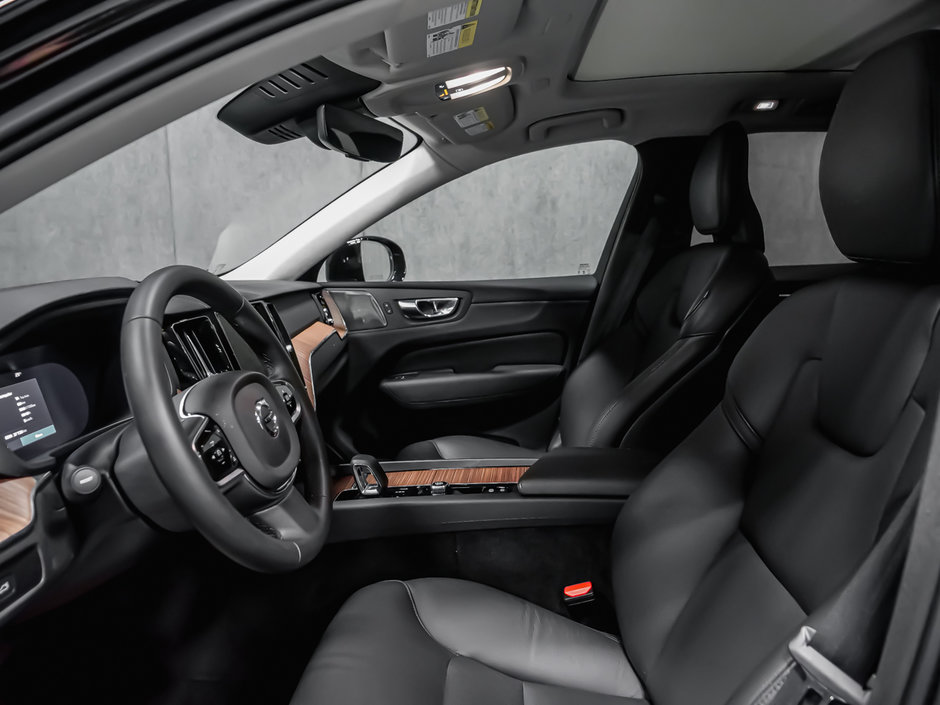 Volvo XC60 B5 PLUS DARK CLIMATE HARMAN 2024-11