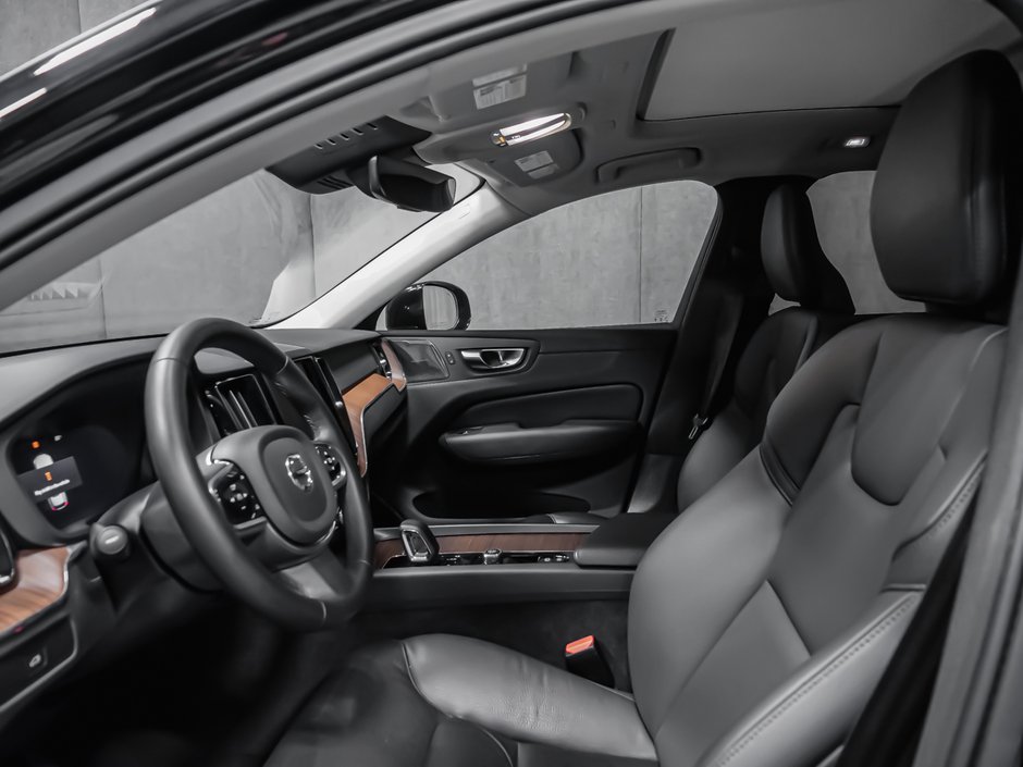 2024 Volvo XC60 B5 PLUS DARK-13