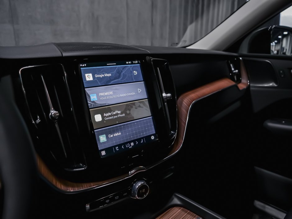 2024 Volvo XC60 B5 PLUS DARK-12