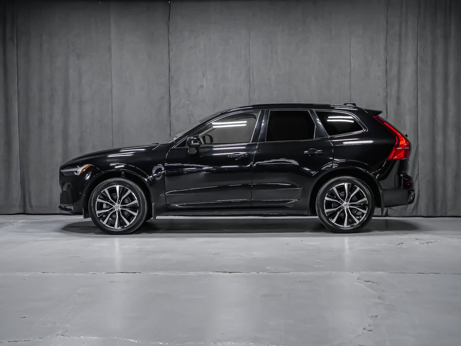 2024 Volvo XC60 B5 PLUS DARK-3