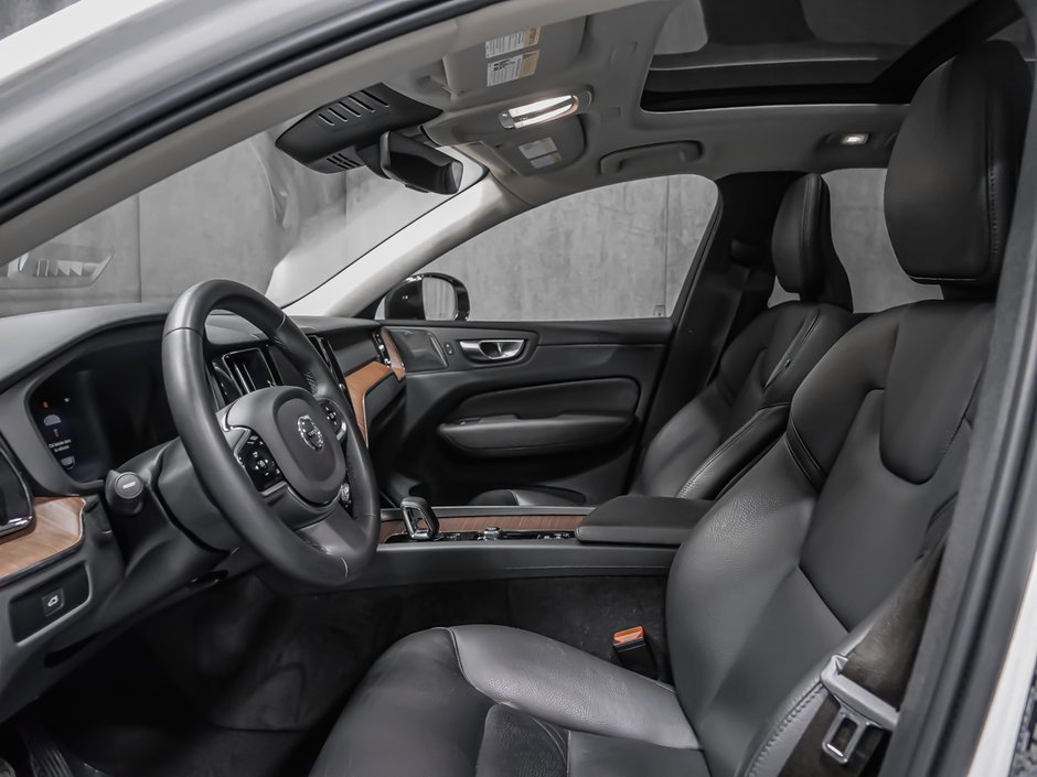 2024 Volvo XC60 B5 PLUS DARK CLIMAT HARMAN KARDON-11
