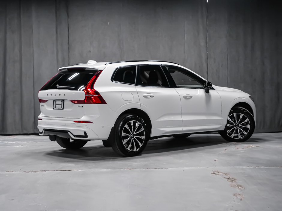 2024 Volvo XC60 B5 PLUS DARK CLIMAT HARMAN KARDON-2