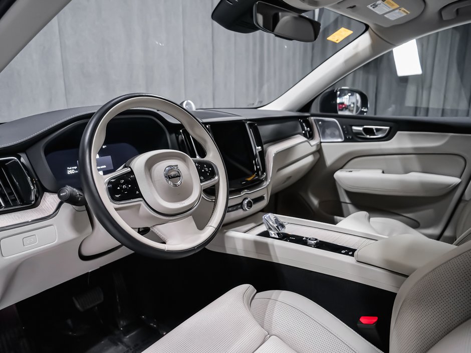 2024 Volvo XC60 B5 ULTIMATE DARK-6