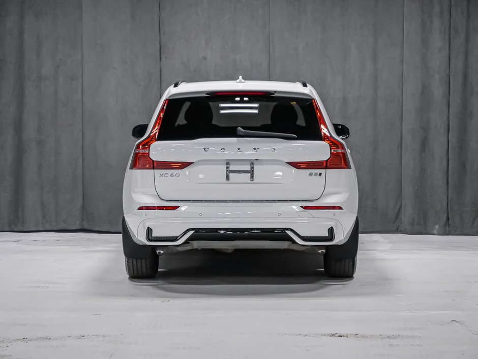 Volvo XC60 B5 CORE DARK 2024-4
