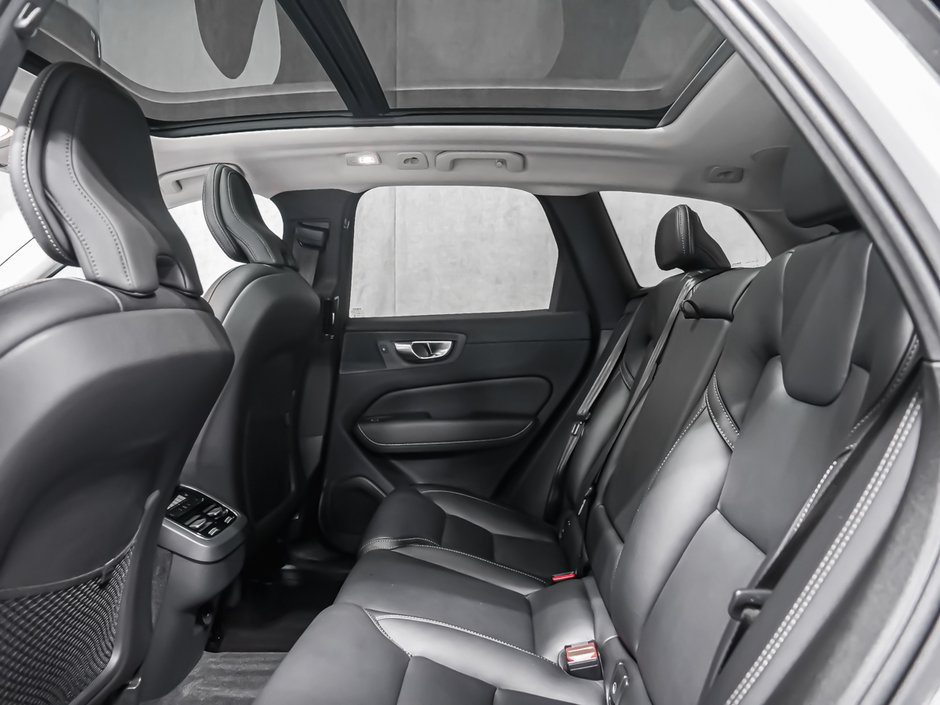 2024 Volvo XC60 Ultimate Dark Theme-14