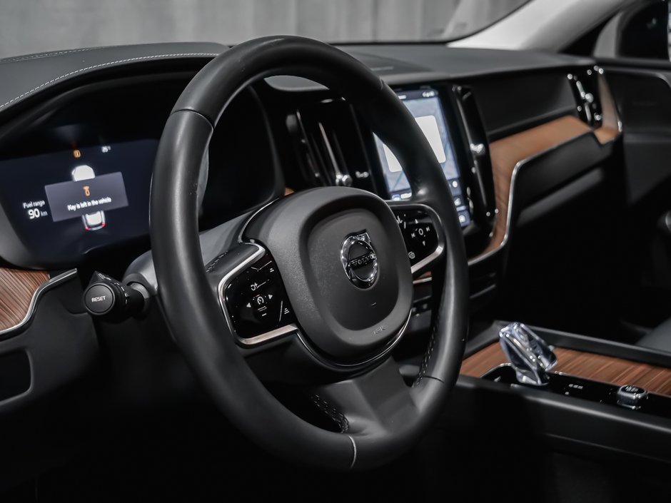 2024 Volvo XC60 Ultimate Dark Theme-7