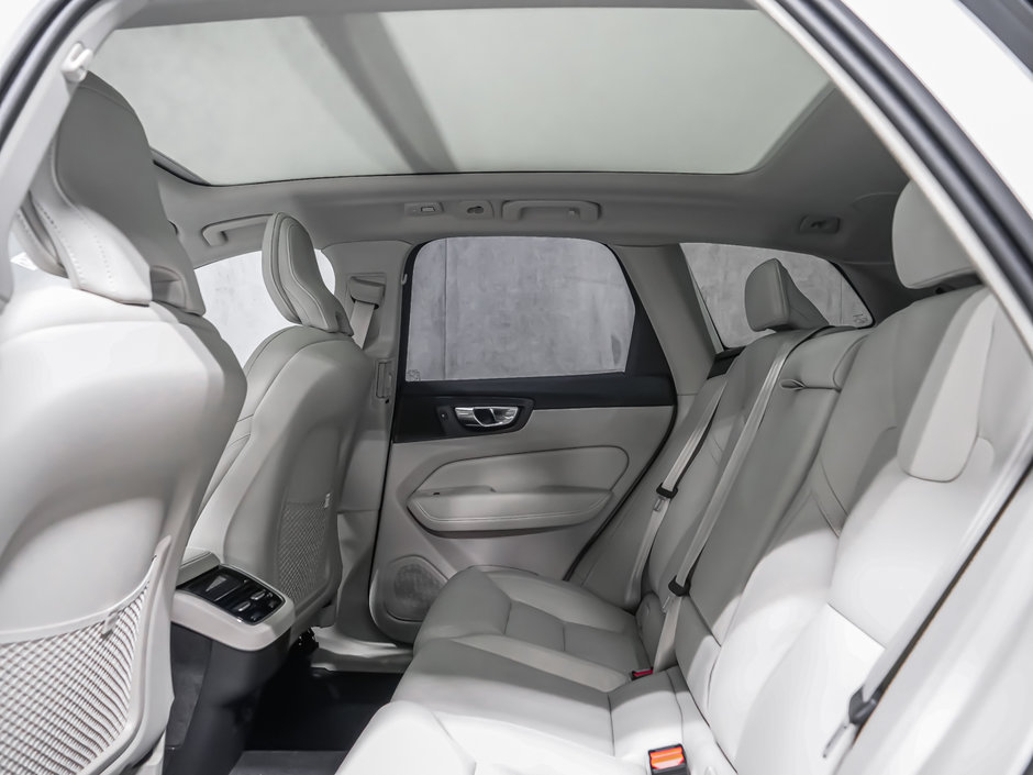 2025 Volvo XC60 Ultra-13