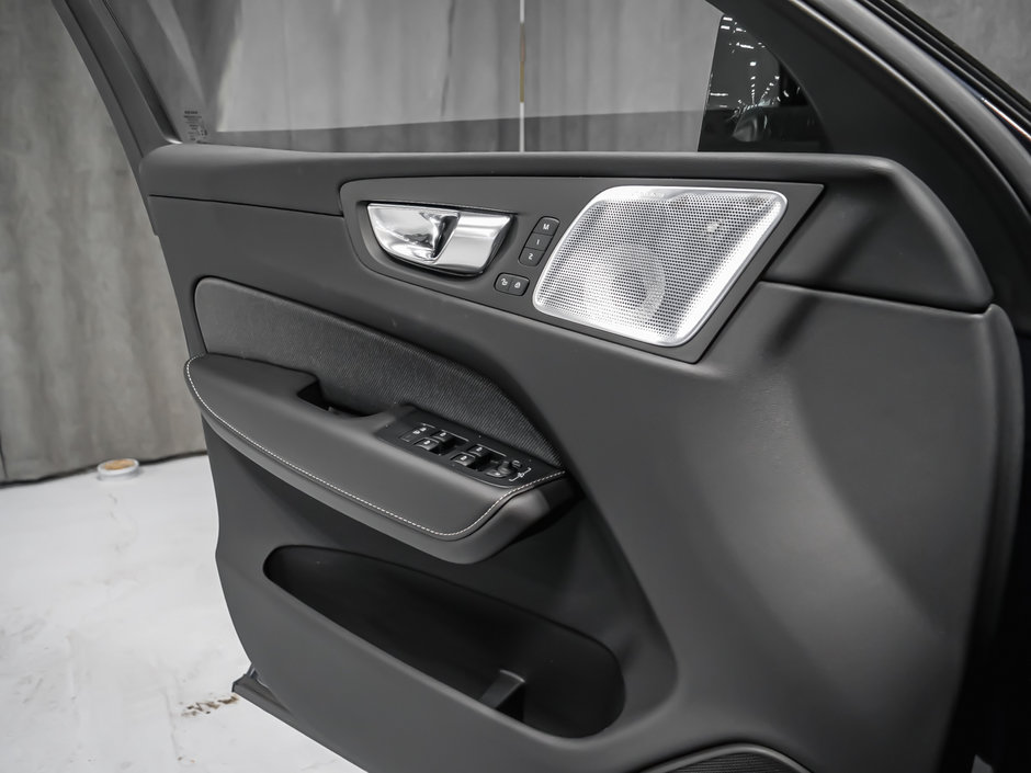 Volvo XC60 Ultra 2025-9