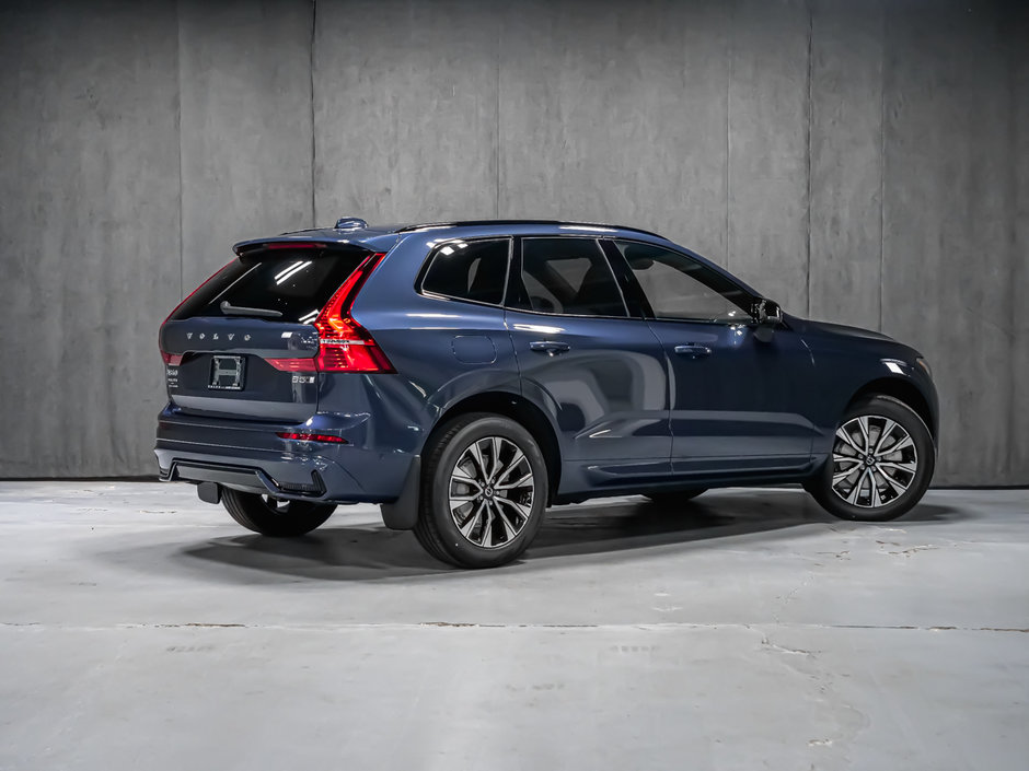 2025 Volvo XC60 Plus-3