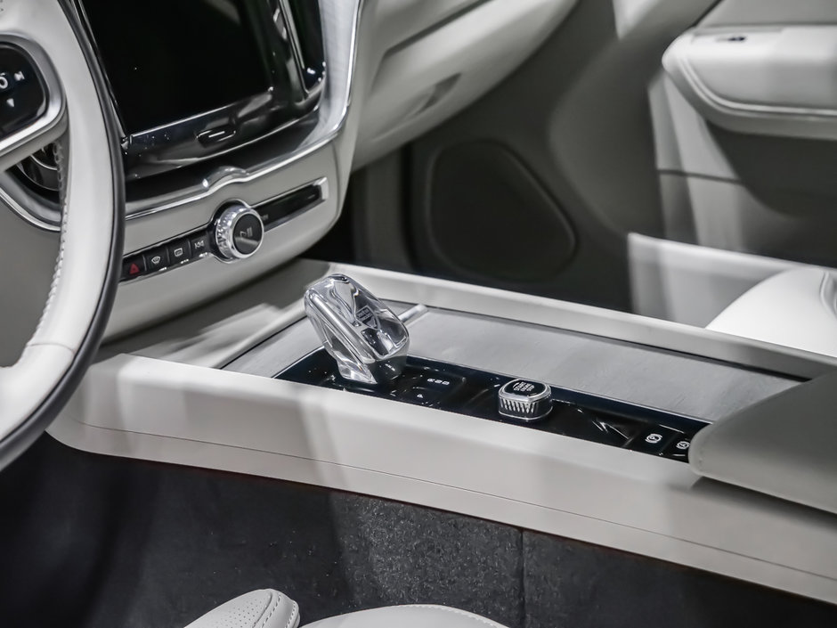 2025 Volvo XC60 Ultra-7