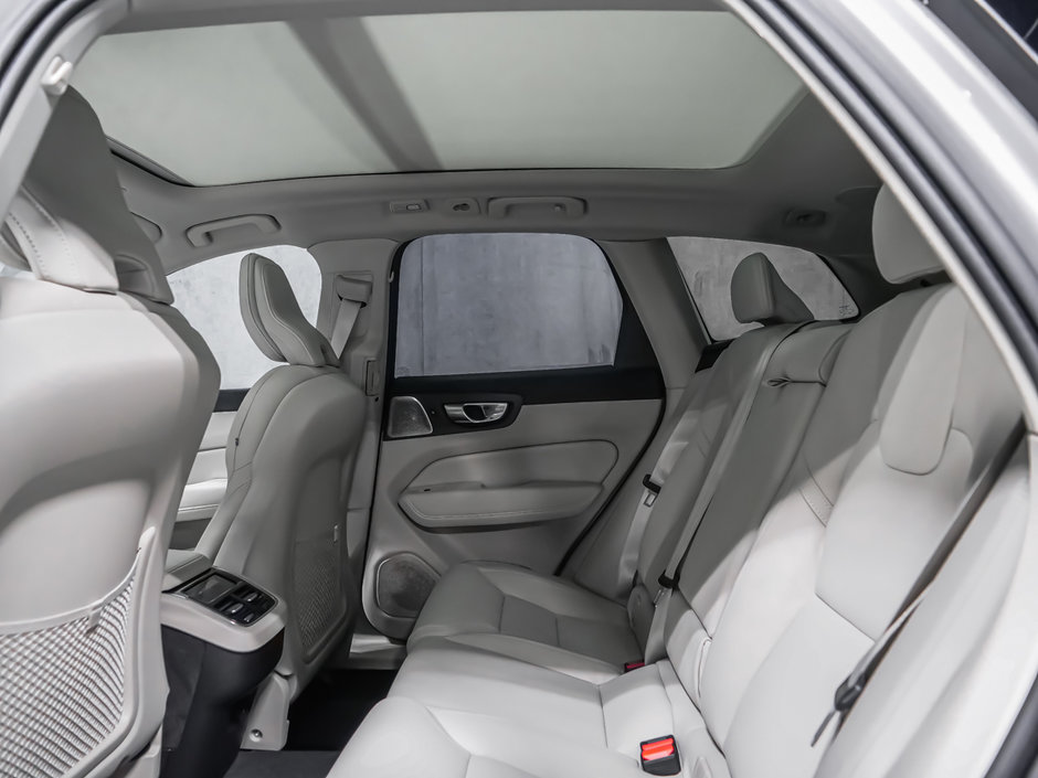 2025 Volvo XC60 Ultra-13