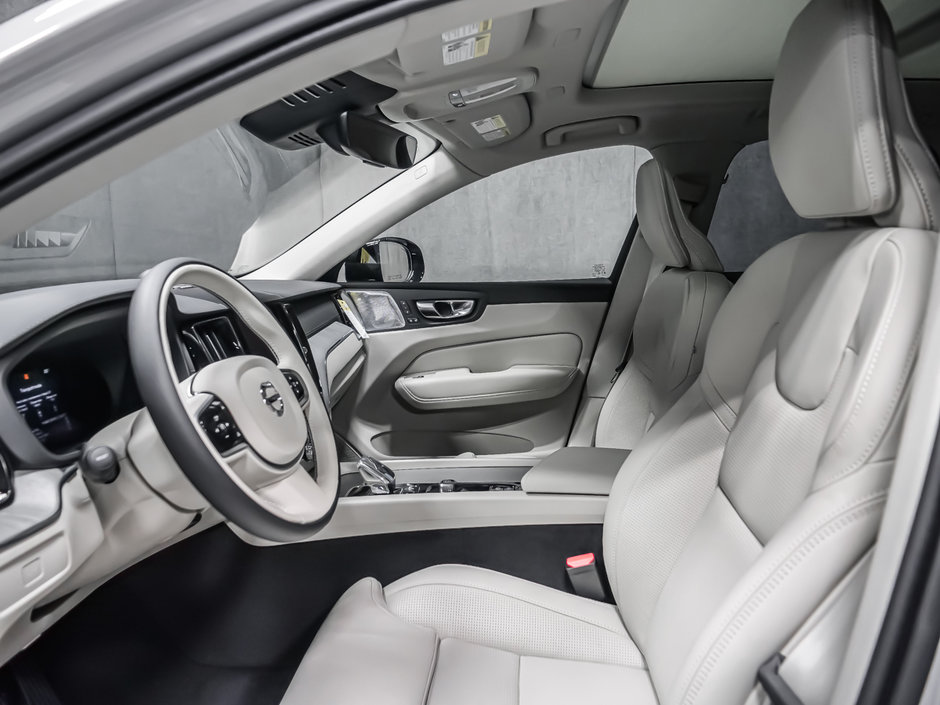 2025 Volvo XC60 Ultra-12