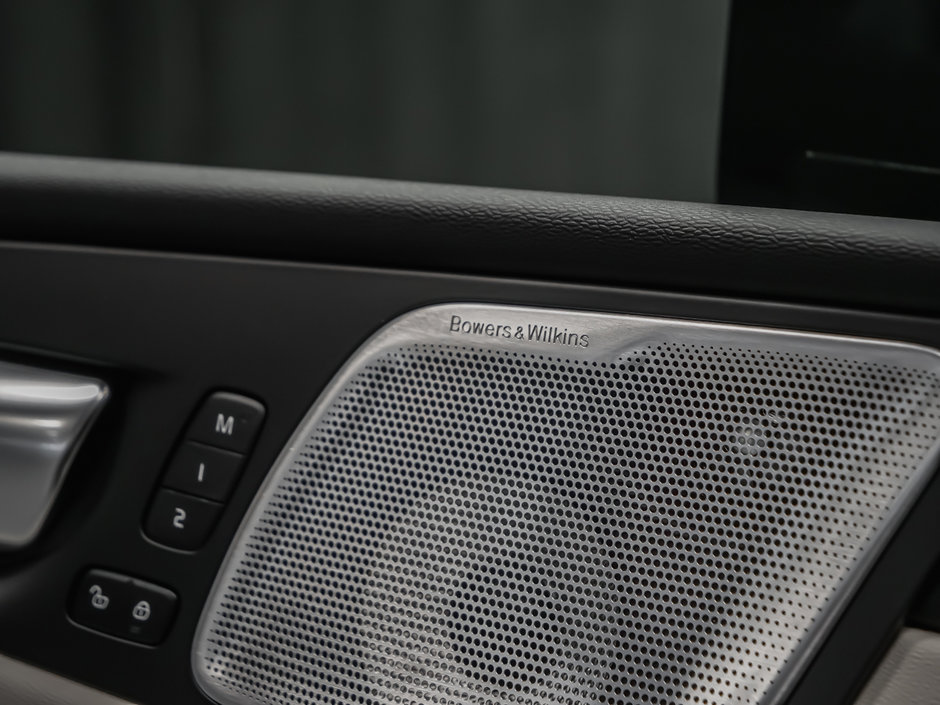 2025 Volvo XC60 Ultra-10