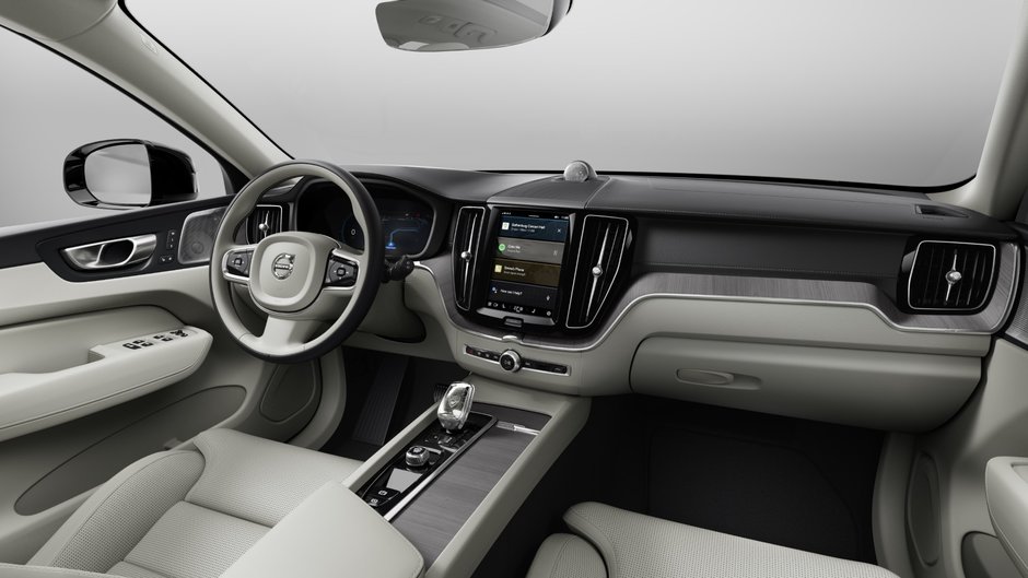 2025 Volvo XC60 Ultra Dark Theme-7