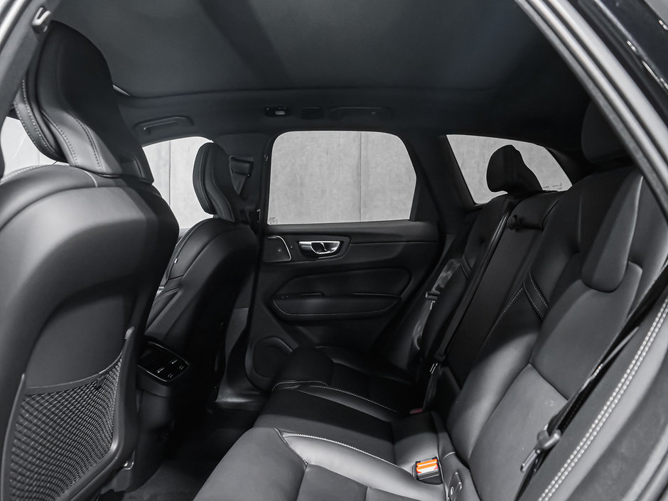 2025 Volvo XC60 Ultra Black Edition-18