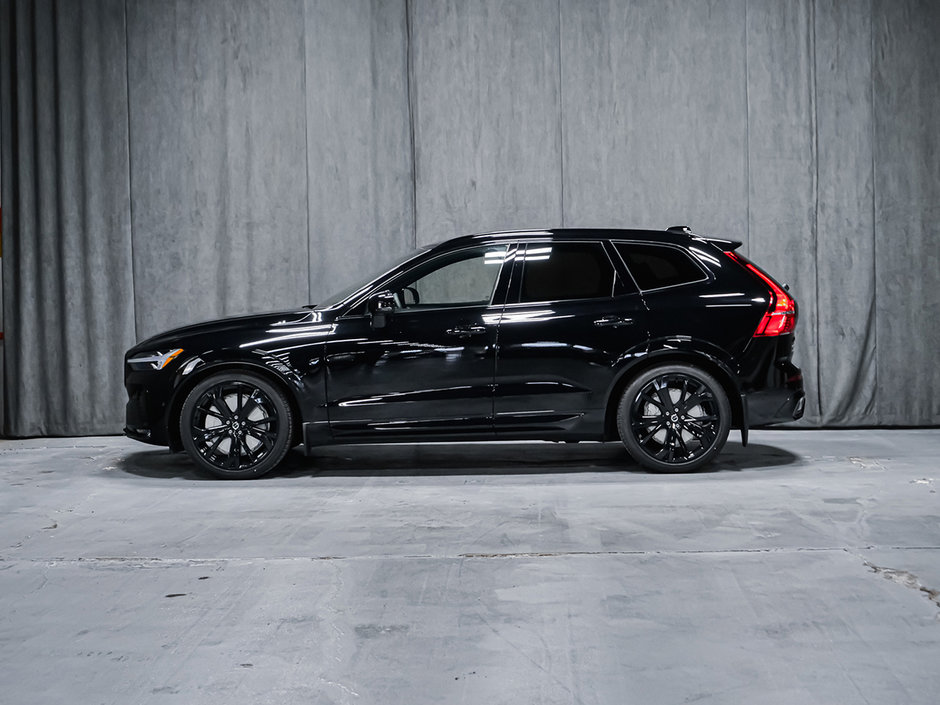 2025 Volvo XC60 Ultra Black Edition-4