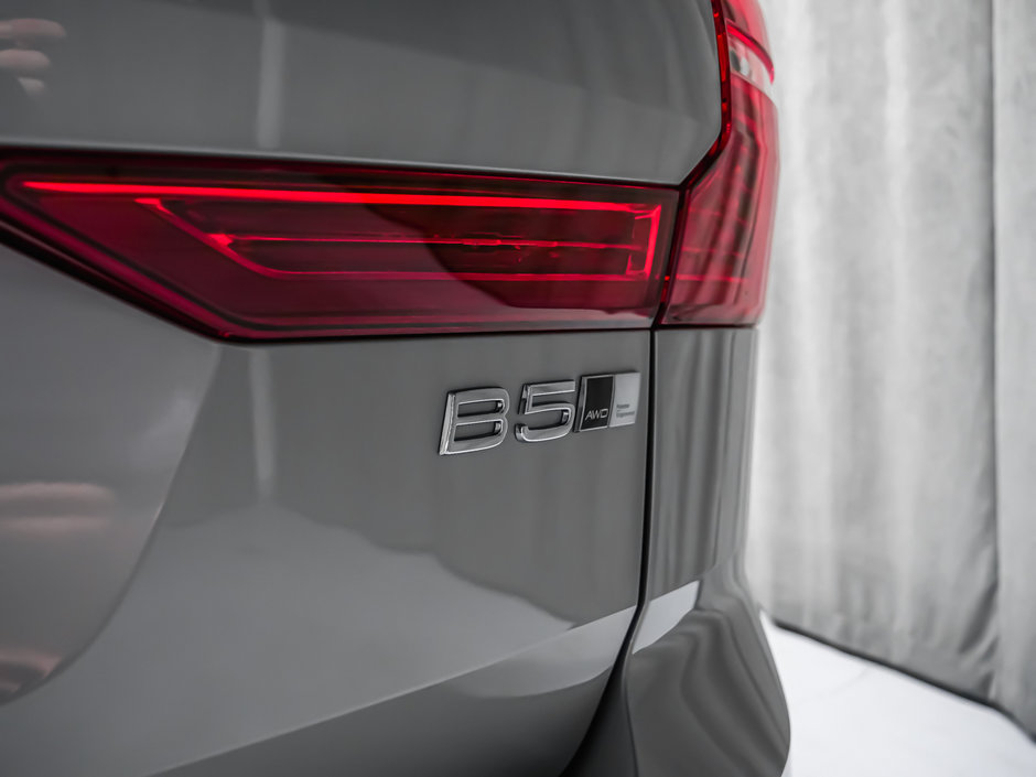 2025 Volvo XC60 Ultra-13