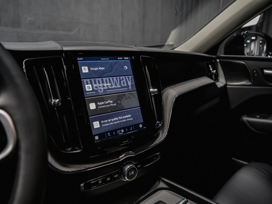 Volvo XC60 B5 PLUS DARK CLIMATE HARMAN 2025-11