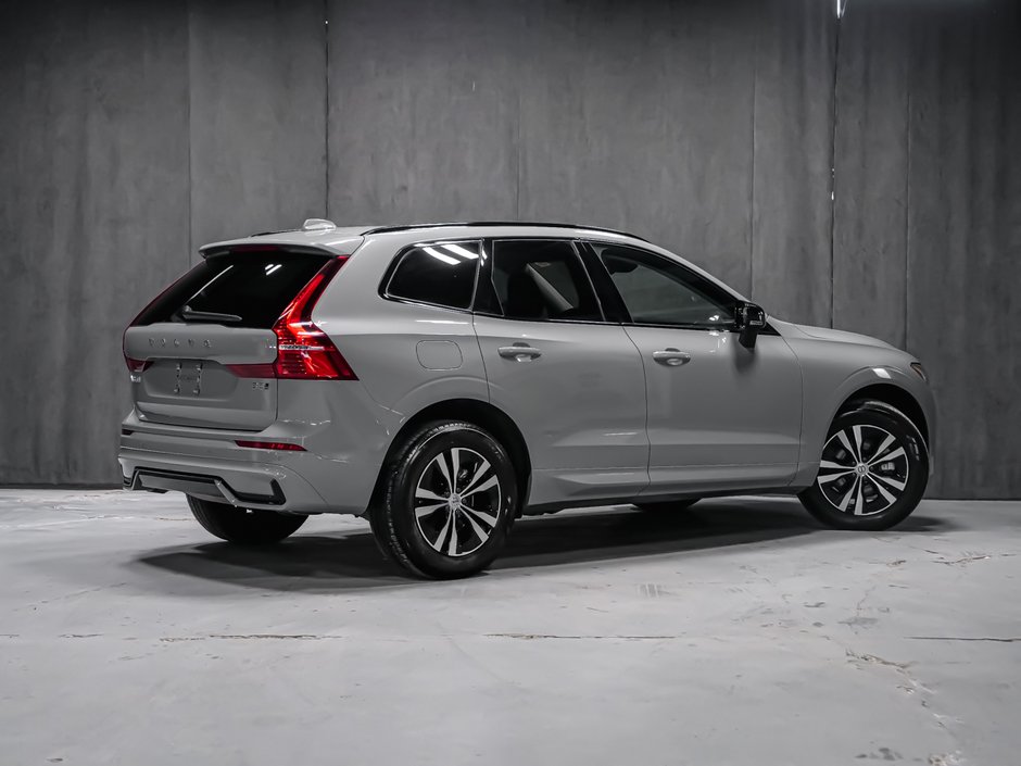2025 Volvo XC60 B5 CORE DARK CLIMATE-3