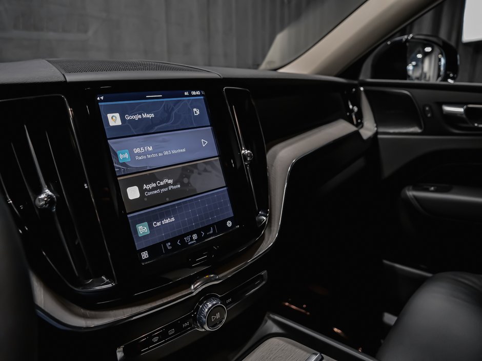 2025 Volvo XC60 B5 PLUS DARK CLIMATE HARMAN-11