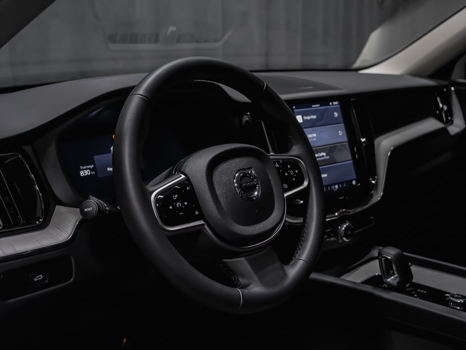 2025 Volvo XC60 B5 PLUS DARK CLIMATE HARMAN-8