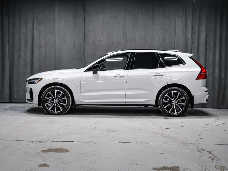 Volvo XC60 Plus, B5 AWD, Dark Theme 2025-4
