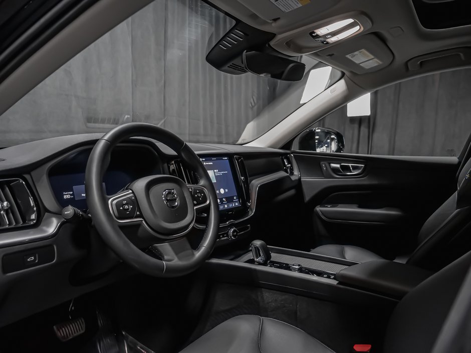 Volvo XC60 B5 CORE DARK CLIMATE 2025-4