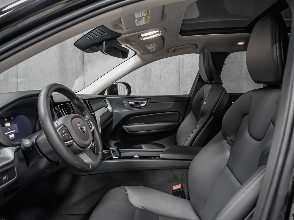 Volvo XC60 B5 CORE DARK CLIMATE 2025-9