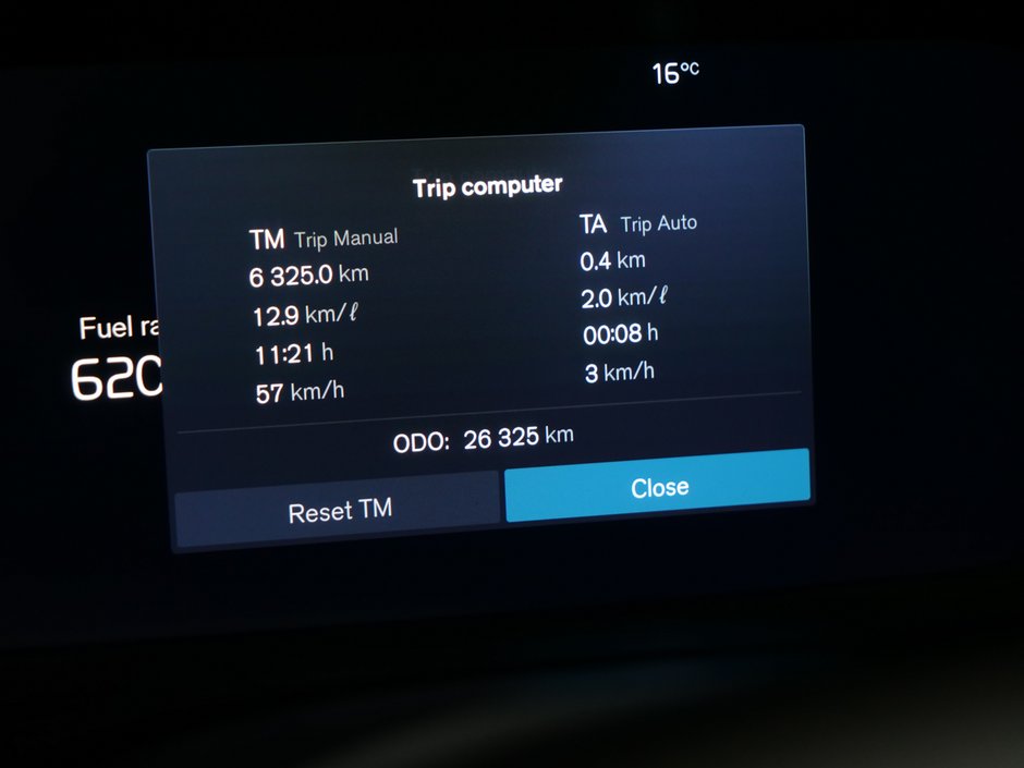 2025 Volvo XC60 B5 PLUS DARK CLIMATE-9