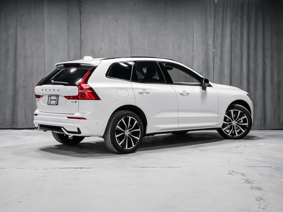 Volvo XC60 B5 PLUS DARK CLIMATE 2025-2