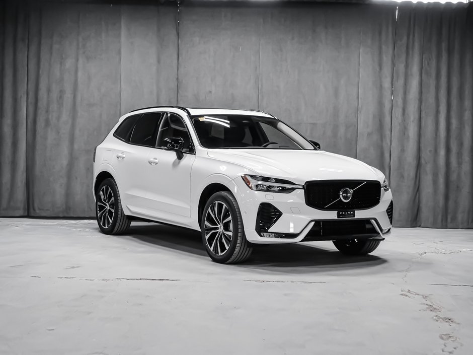 2025 Volvo XC60 Plus Dark Theme-10