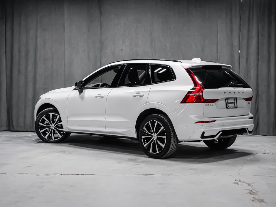 2025 Volvo XC60 Plus Dark Theme-1